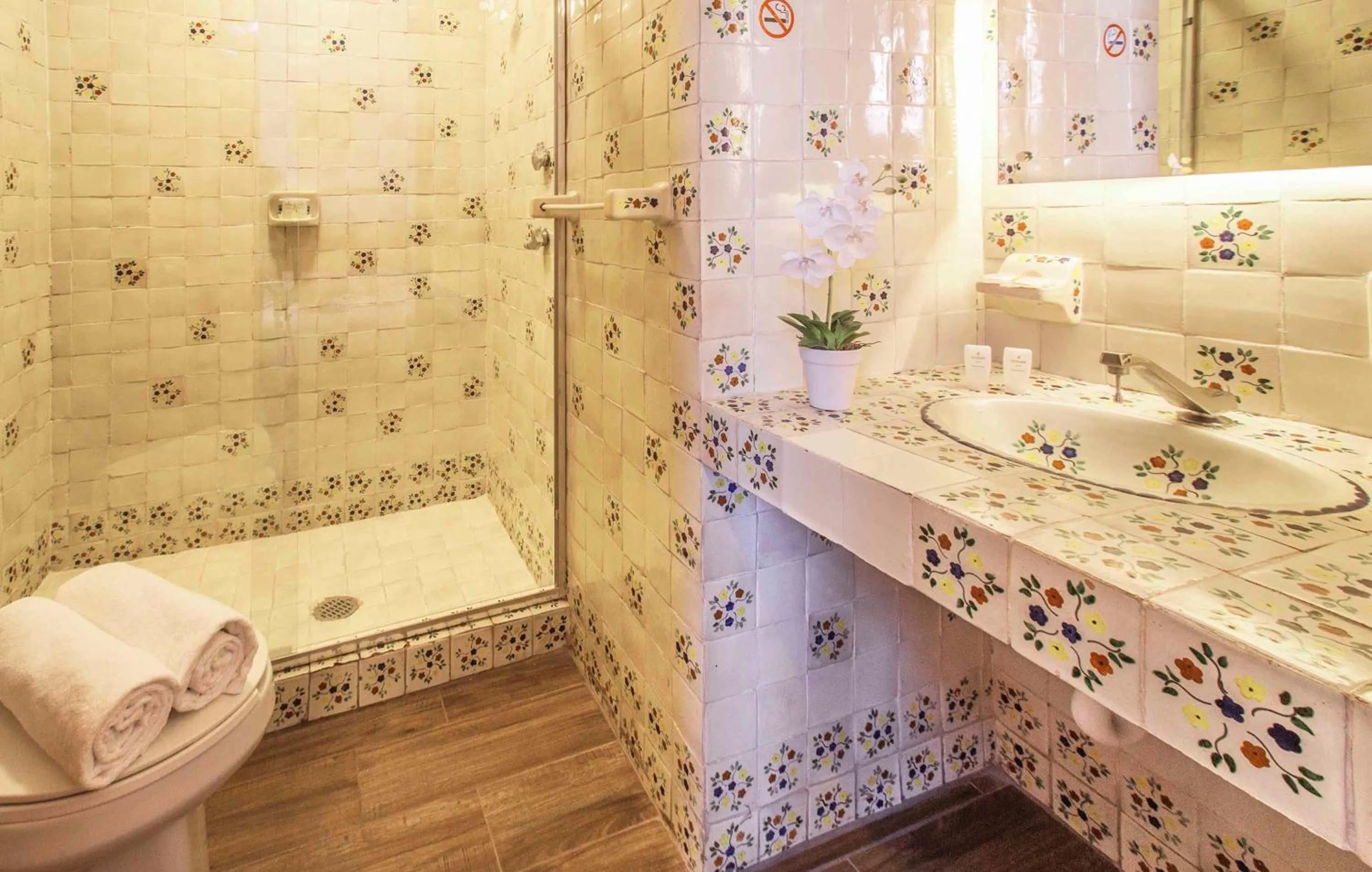 Bathroom in Hotel Templo Mayor