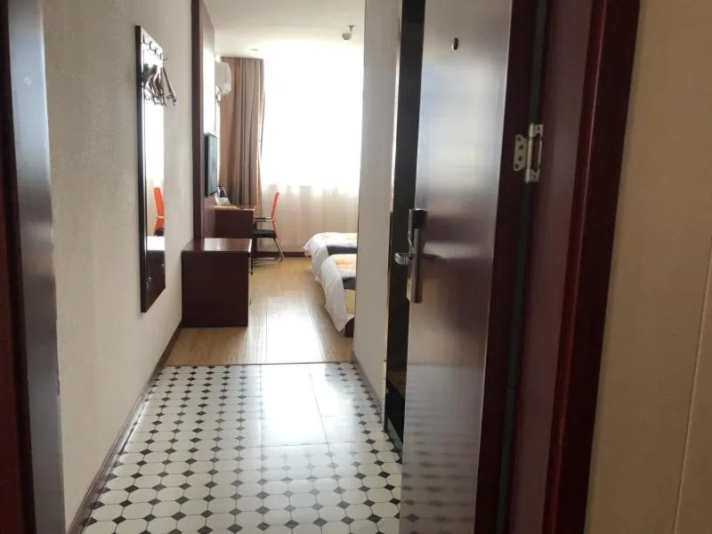 Bed in Shell Shanghai Jinshan Zhanyan Songjin Highway Hotel