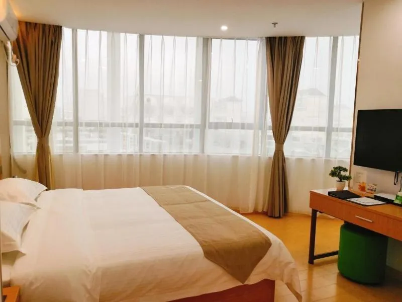 Bed in GreenTree Inn Shanghai Jinshan District Wanda Plaza Longhao Road Express Hotel