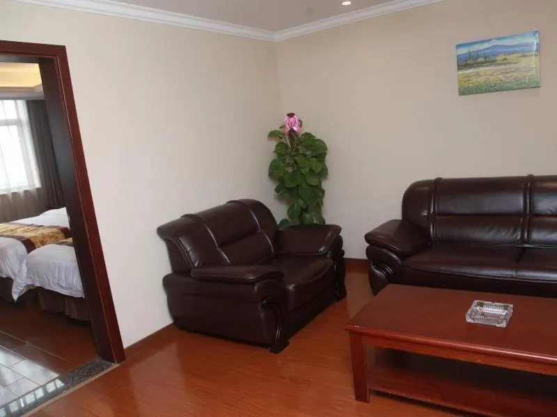 Bed in GreenTree Inn Shanghai MinHang District PuJiang Town JiangYue Road Metro Station Hotel