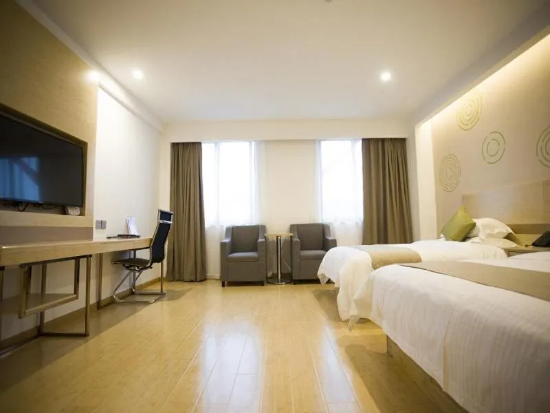 Bed in GreenTree Inn Suzhou Caohu Industrial Park Express Hotel