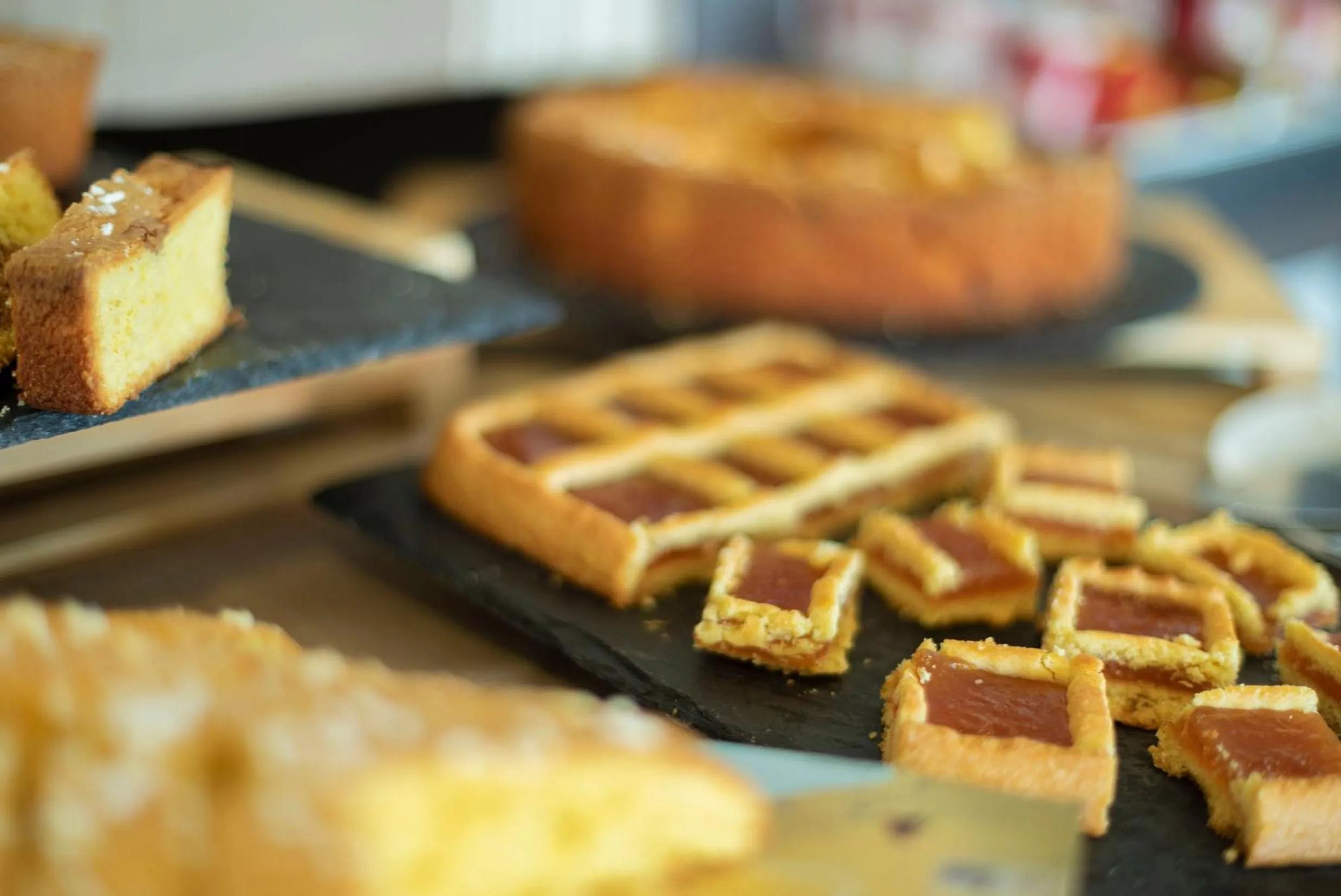 Food in G House Rimini Spiaggia