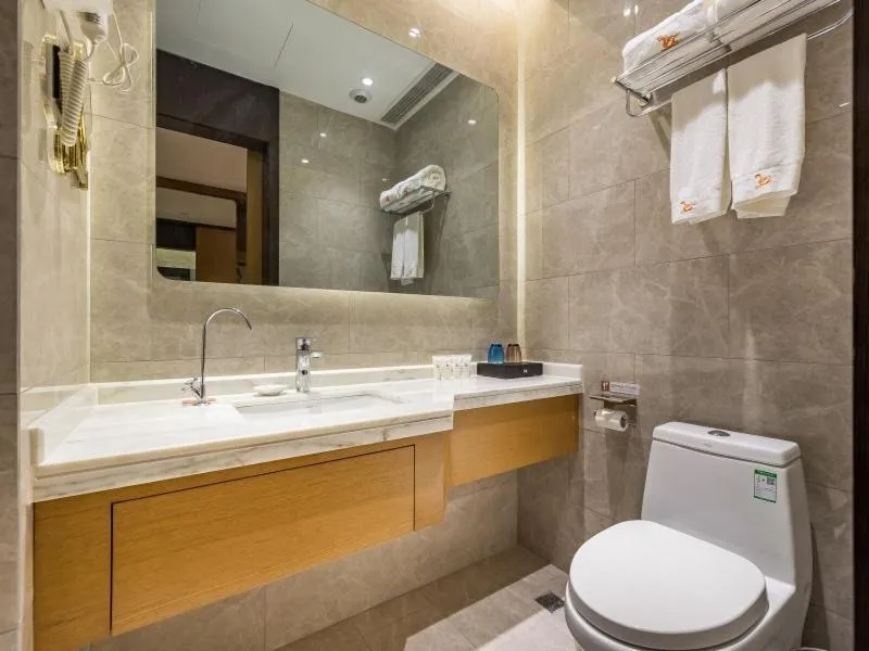 GYA Xuzhou High Speed Railway Station West Exit Station Hotel