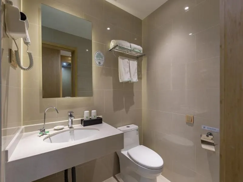 GreenTree Eastern Xuzhou High Speed Railway Station West Exit Station Hotel