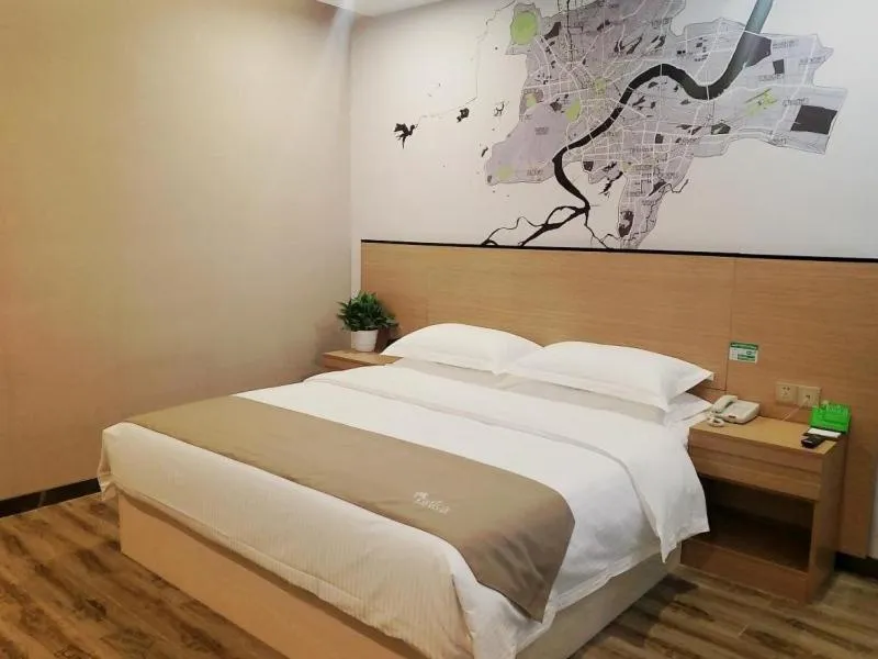 Vatica Hangzhou Xiasha Media College Hotel