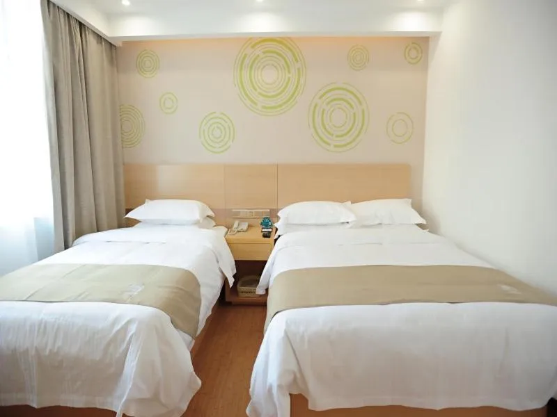 Bed in GreenTree Inn Baoding Qingyuan District Jianshe North Road Express Hotel