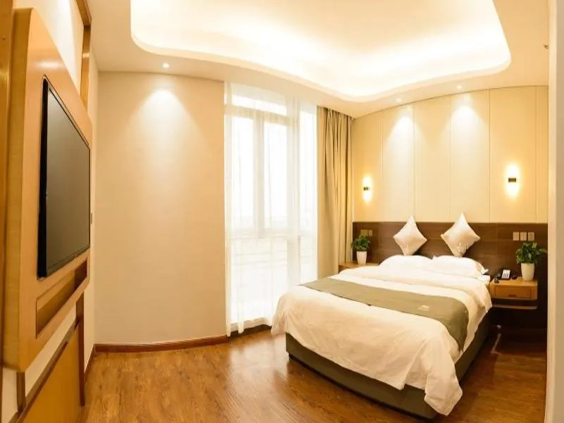 Bed in GreenTree Eastern Rizhao High Speed Railway Station Hotel