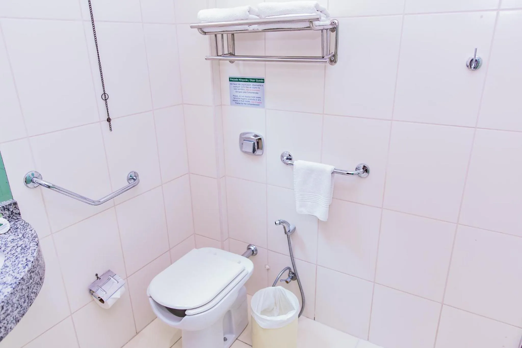 Bathroom in Amazônia Palace Hotel