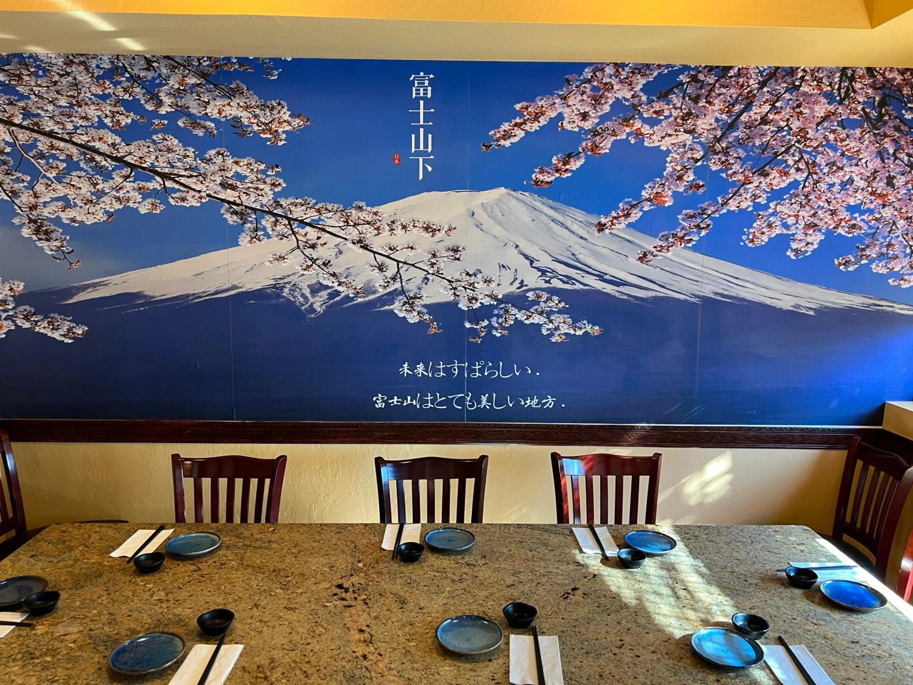 Restaurant/places to eat in La Quinta by Wyndham San Francisco Airport West Millbrae FREE AIRPORT SHUTTLE