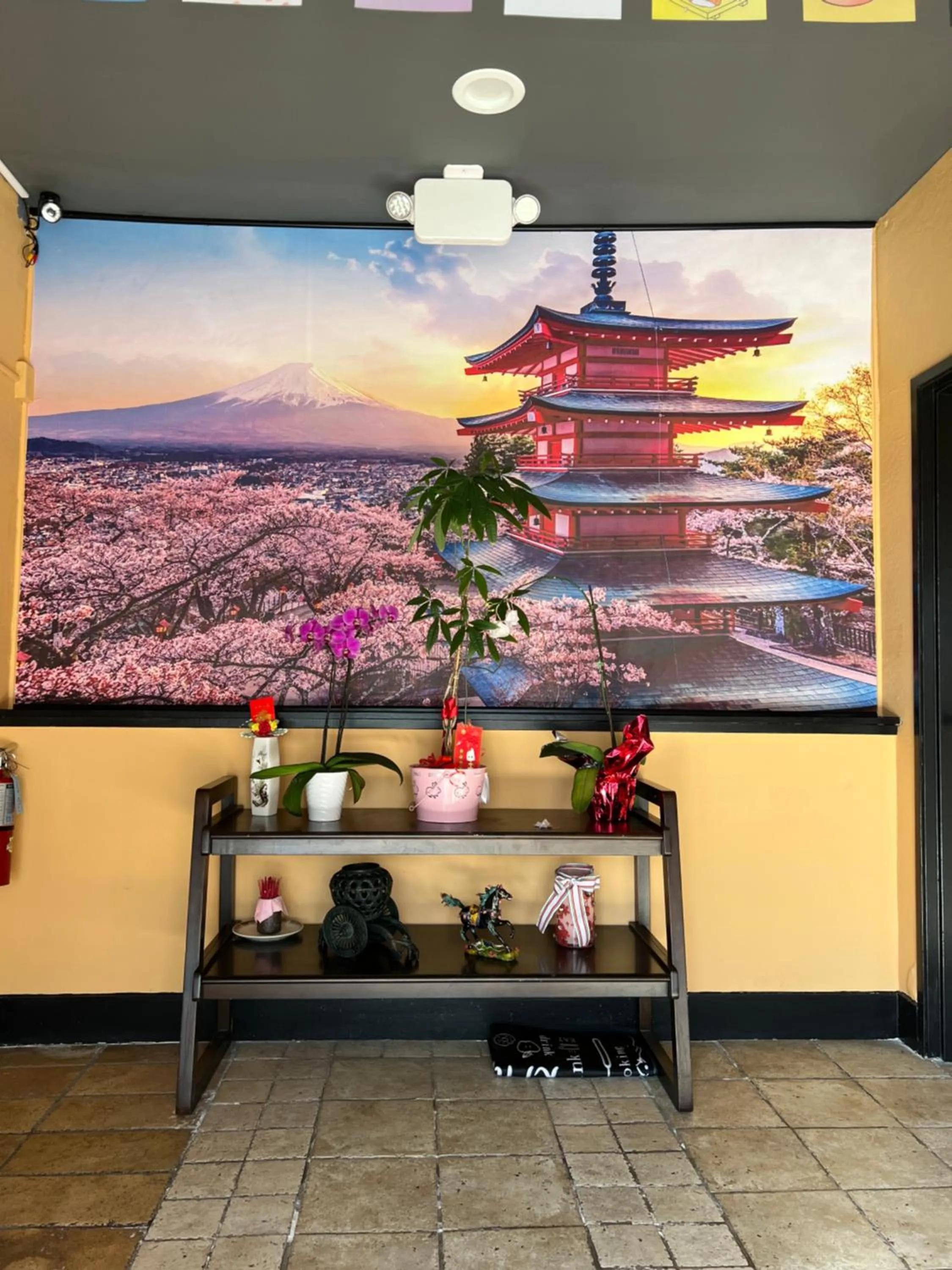 Restaurant/places to eat in La Quinta by Wyndham San Francisco Airport West Millbrae FREE AIRPORT SHUTTLE