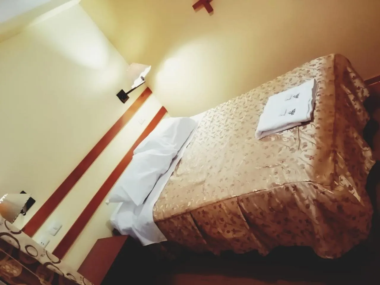 Bed in Conquista Cusco