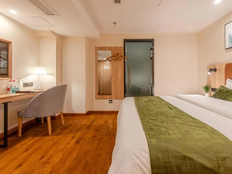Bed in GreenTree Inn Hefei Changjiang West Road Zhenxing Road Subway Station Jiaqiao Yueshan International Business Hotel