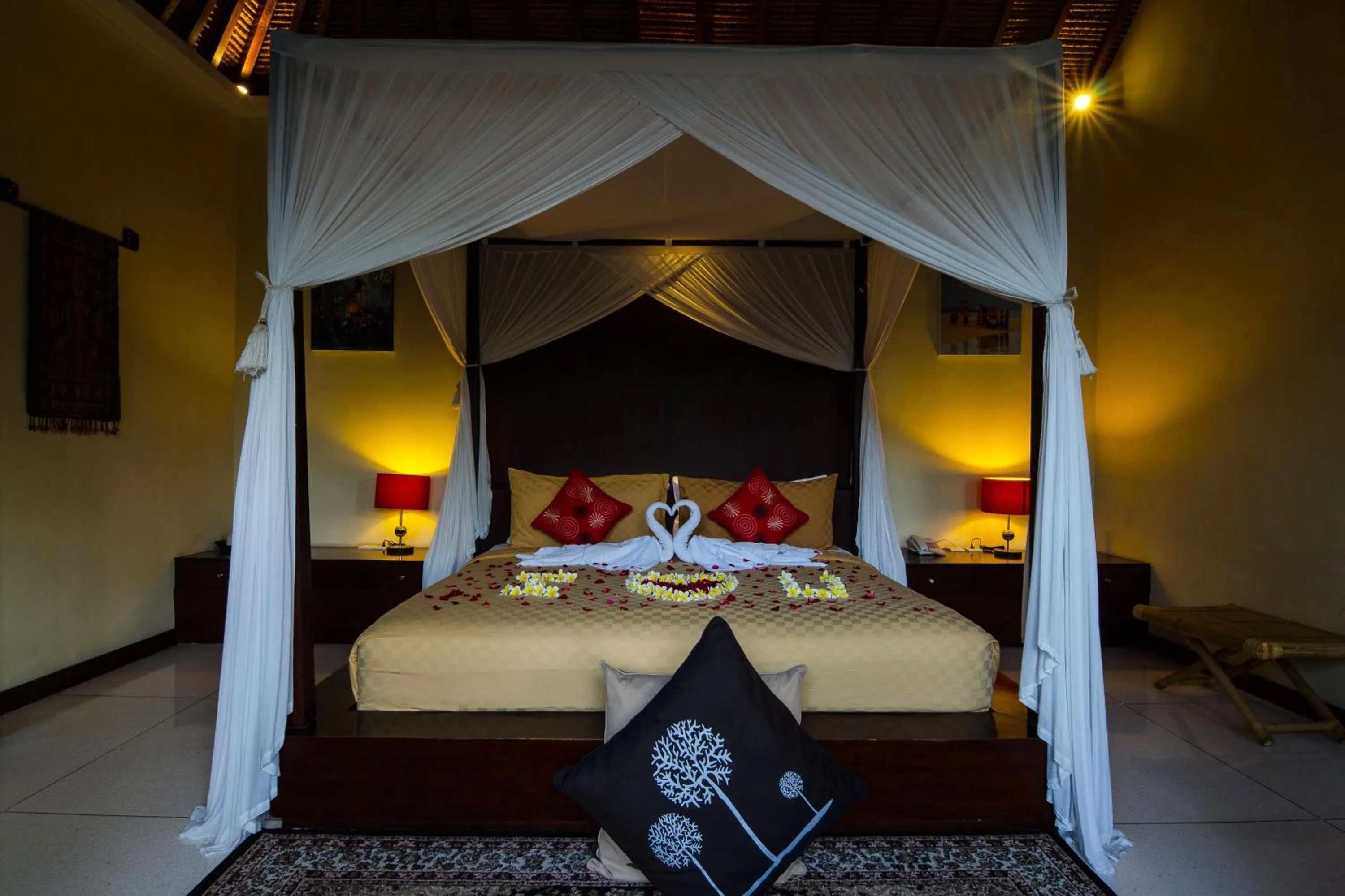 Photo of the whole room, Bed in Imani Villas