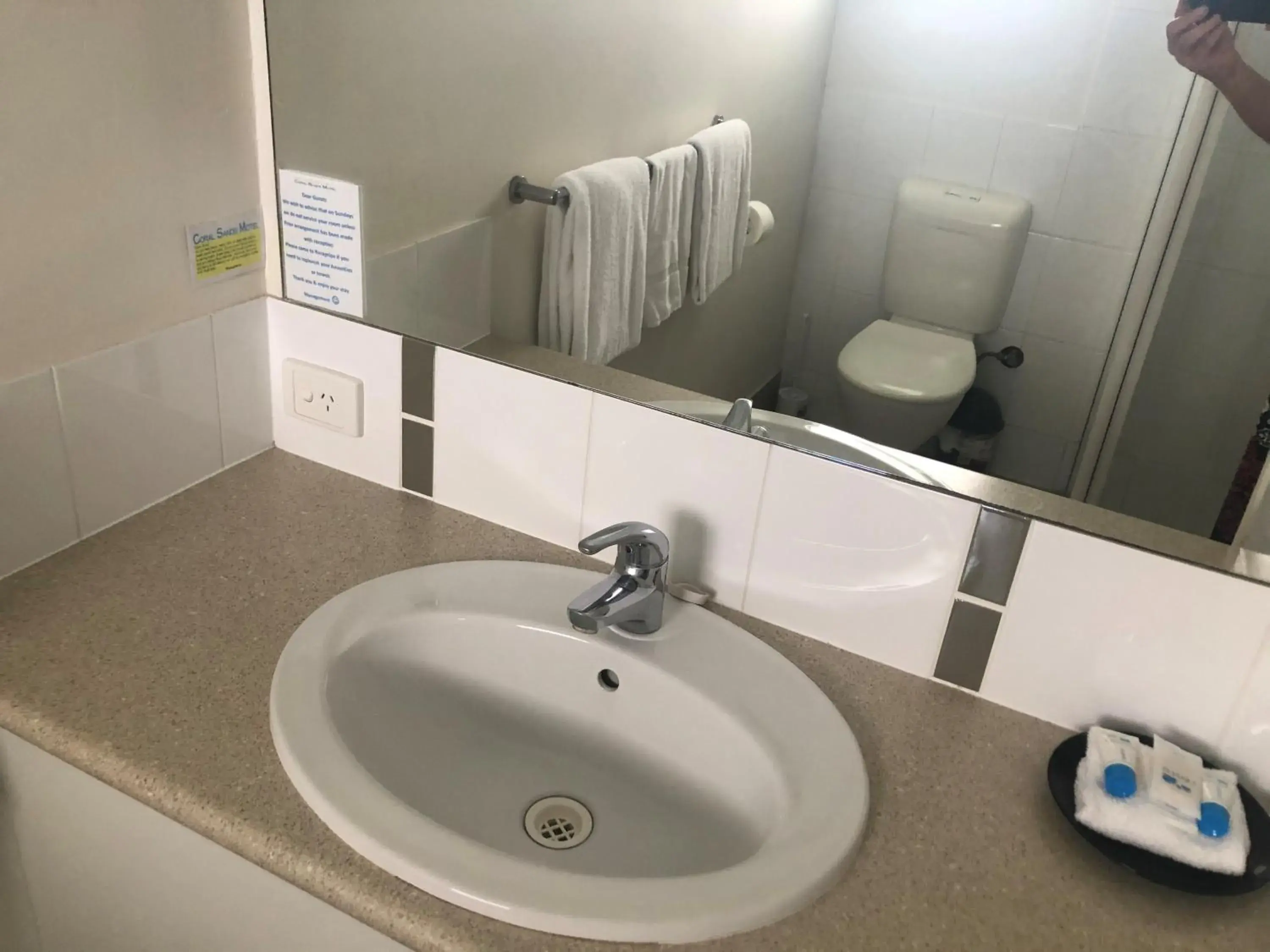 Family Room in Coral Sands Motel Family Room in Coral Sands Motel