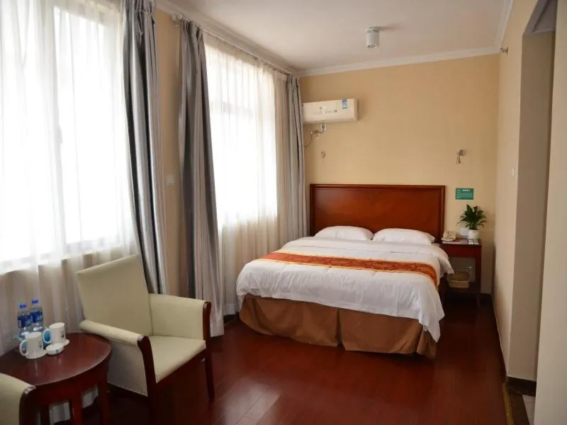 Bed in GreenTree Inn Huangshan City Huangshan Scenic Area North Gate Express Hotel