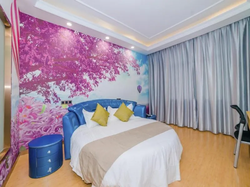 Bed in GreenTree Inn Suzhou Zhangjiagang City Jingang Town Express Hotel