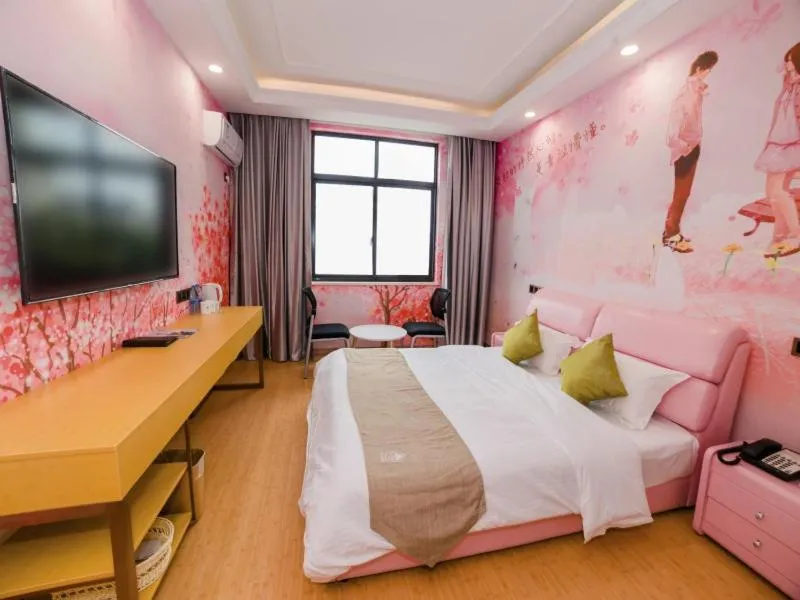 Bed in GreenTree Inn Suzhou Zhangjiagang City Jingang Town Express Hotel