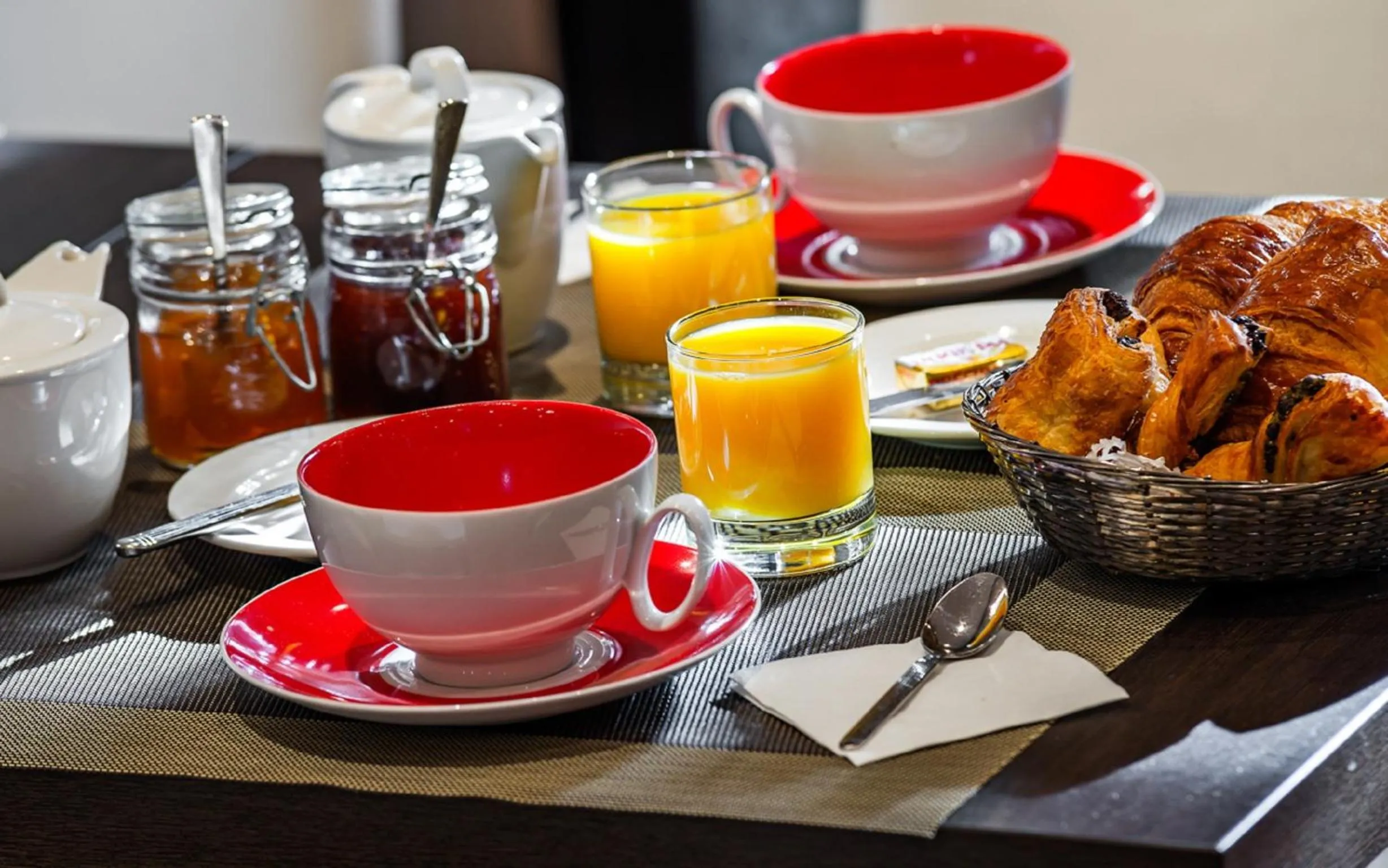 Food in Hôtel de Brienne