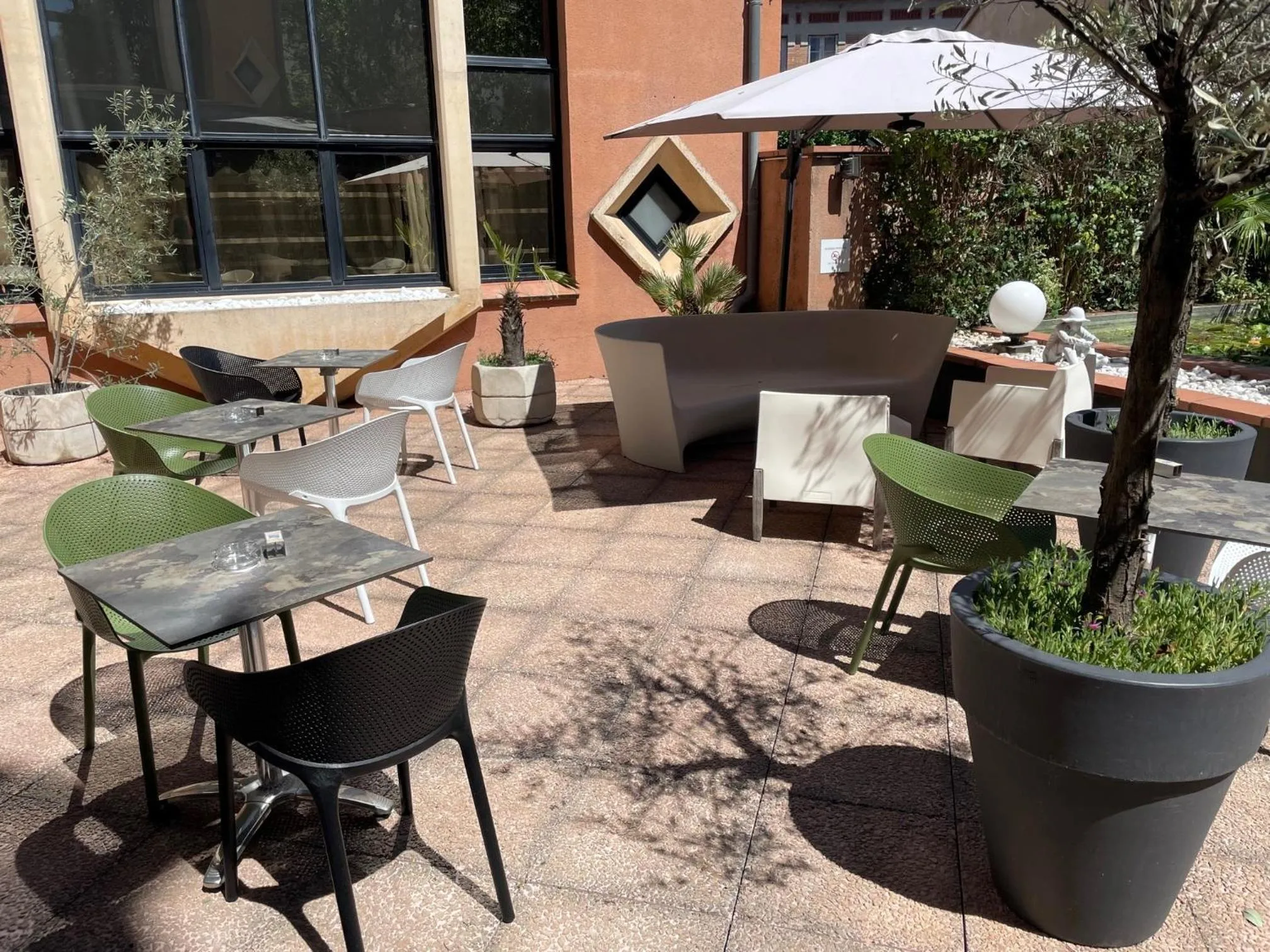 Patio in Hôtel de Brienne