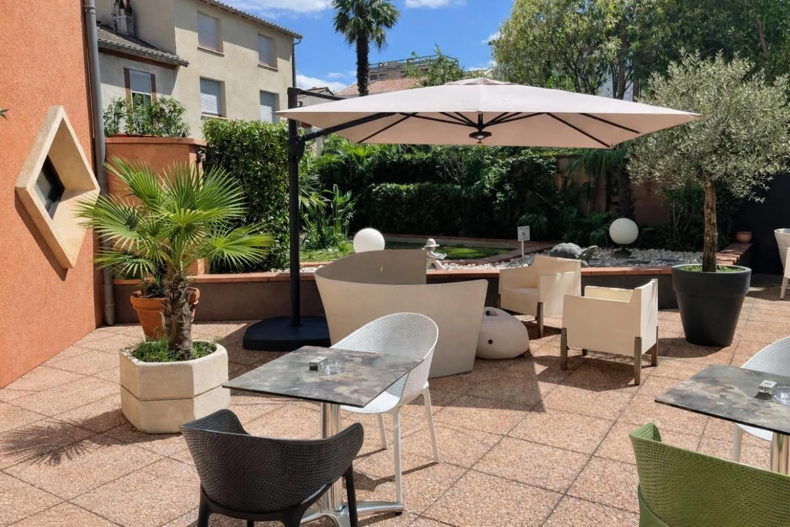 Patio in Hôtel de Brienne