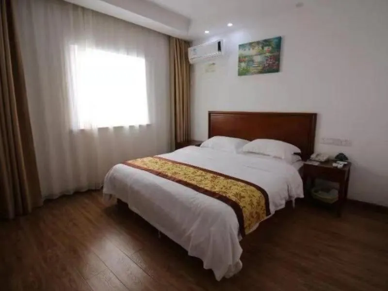 Bed in GreenTree Inn Jiangsu Changshu City Longying Square Express Hotel