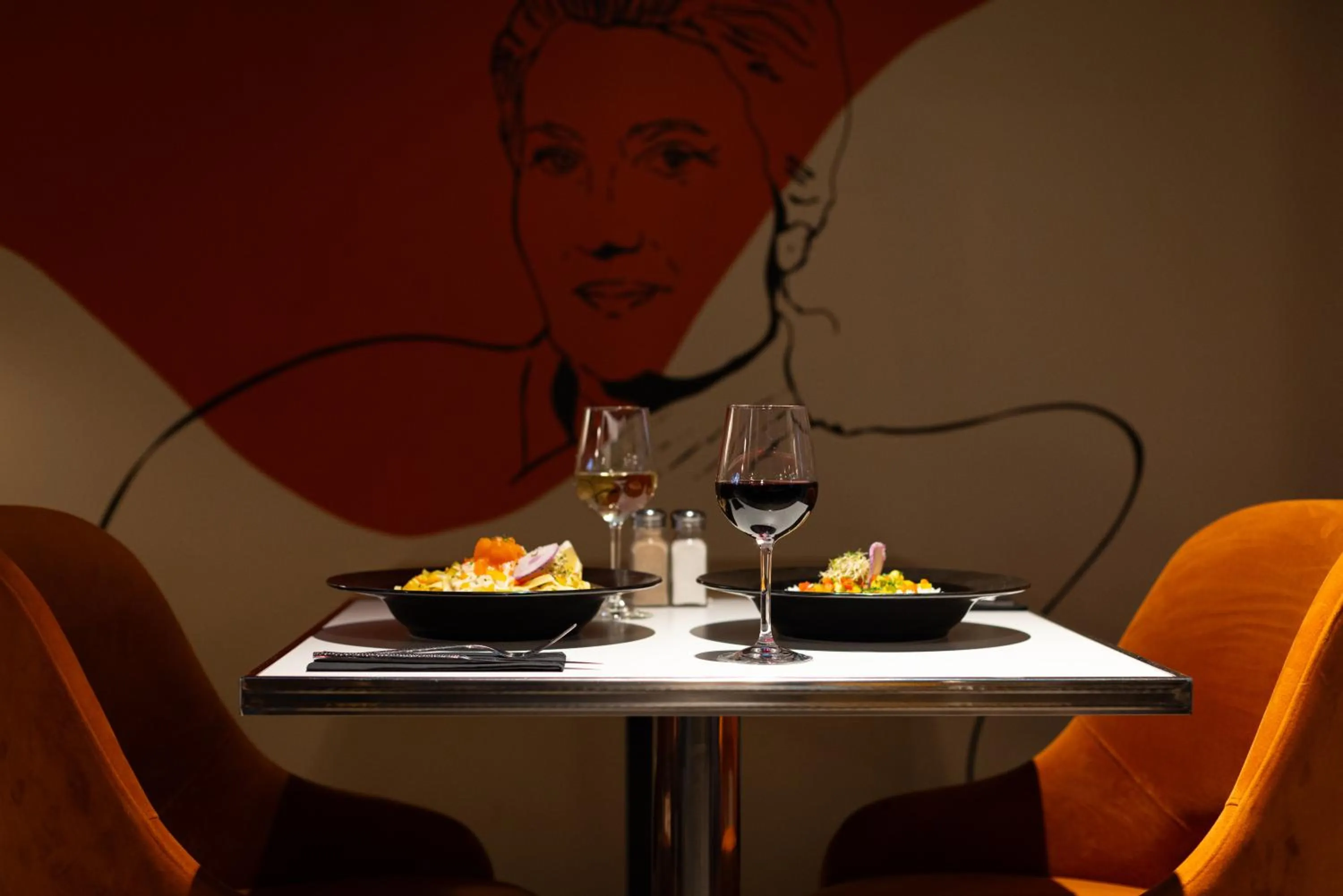 Restaurant/places to eat in BRIT HOTEL Lannion-Perros Guirec