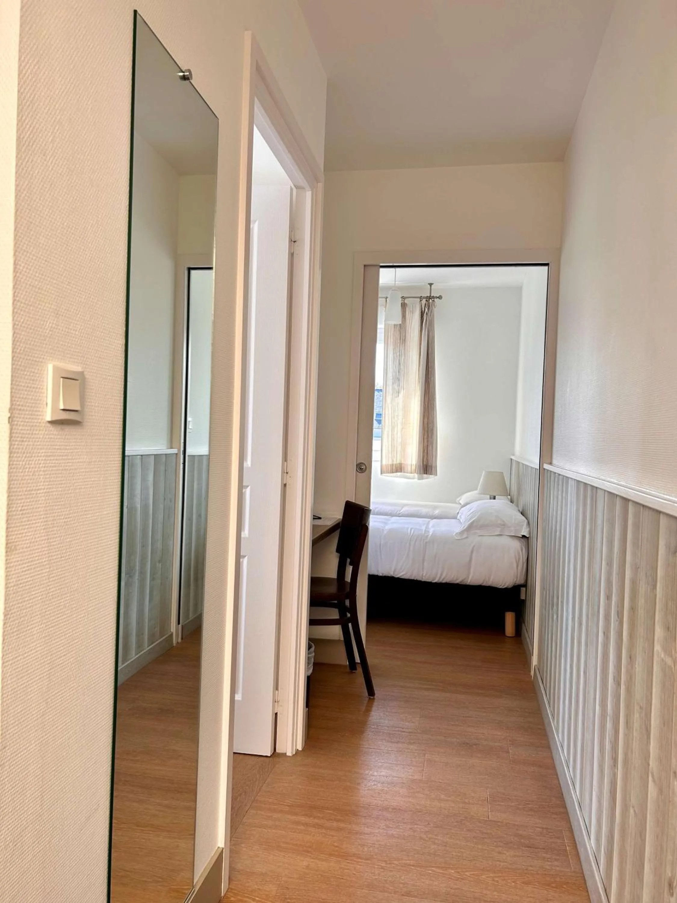 Bedroom, Bed in BRIT HOTEL Lannion-Perros Guirec