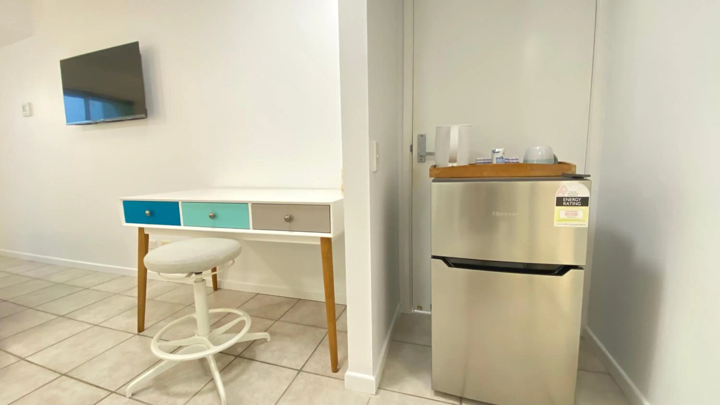 TV and multimedia in Raintrees Moffat Beach