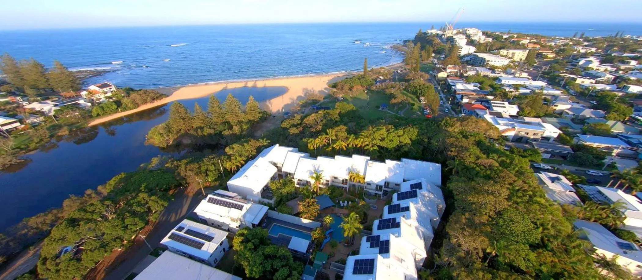 Property building in Raintrees Moffat Beach