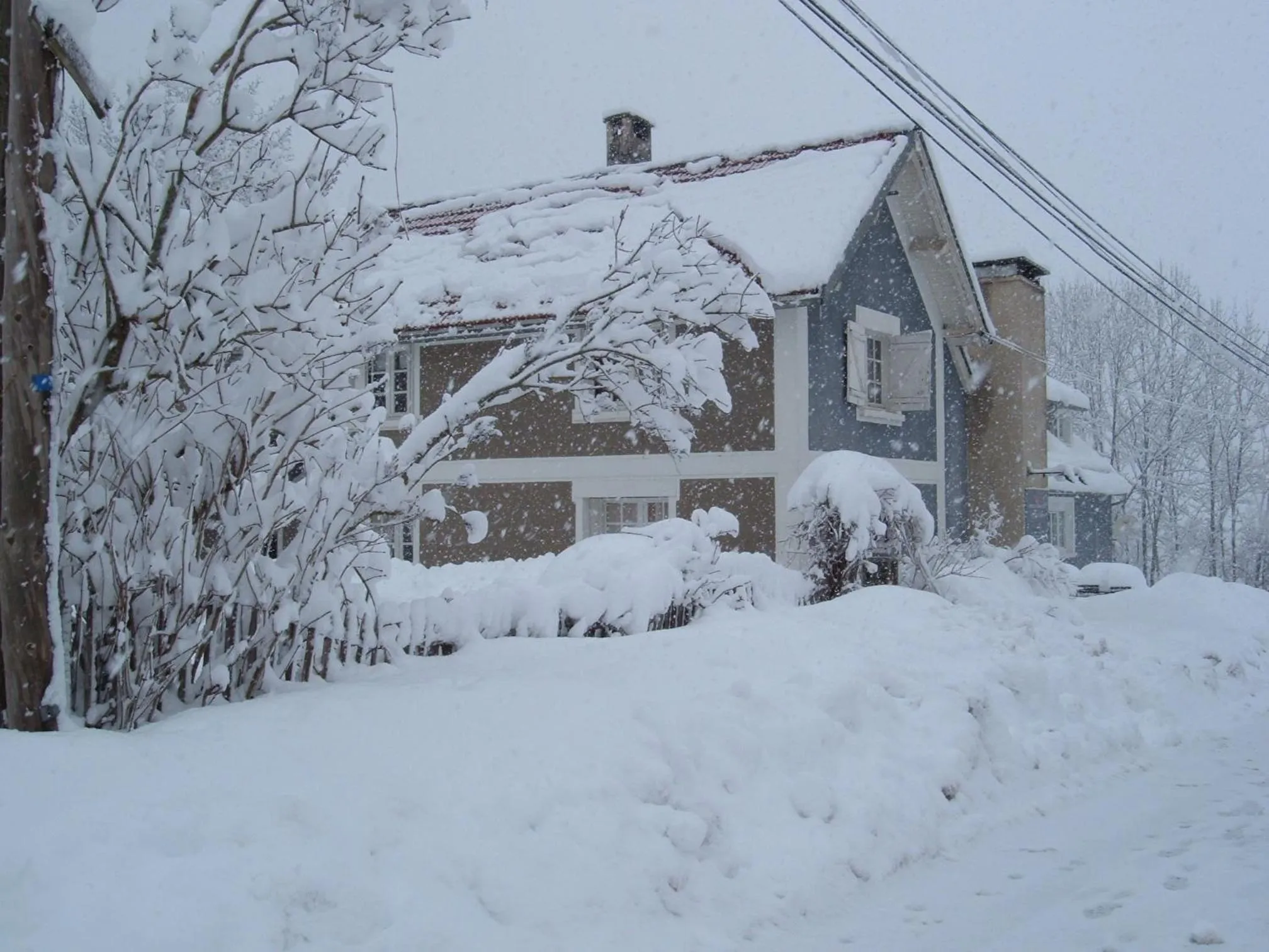 Property building in Maison d'hoursentut