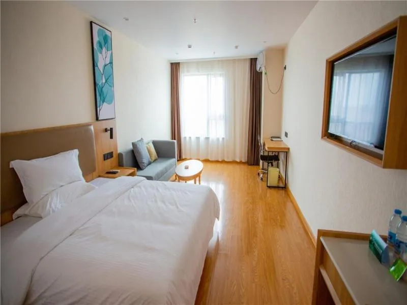 Bed in GreenTree Inn Qinzhou Qinzhou East Railway Station Hotel