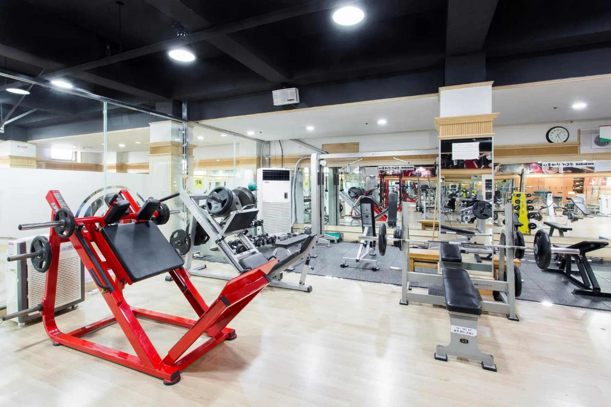 Fitness centre/facilities in Lamer Hotel