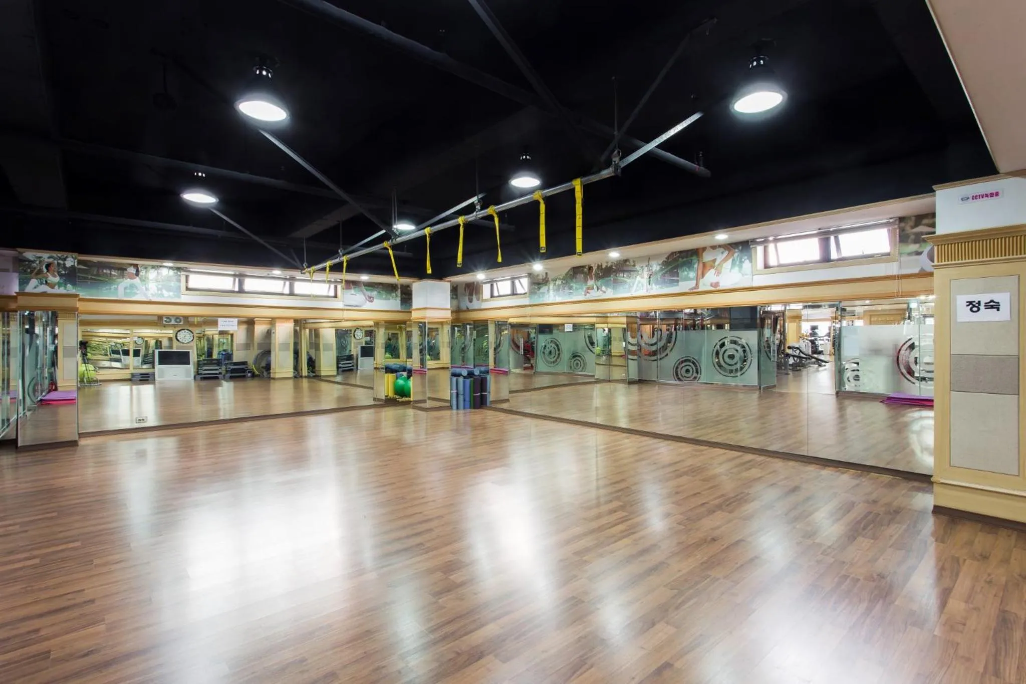 Fitness centre/facilities in Lamer Hotel