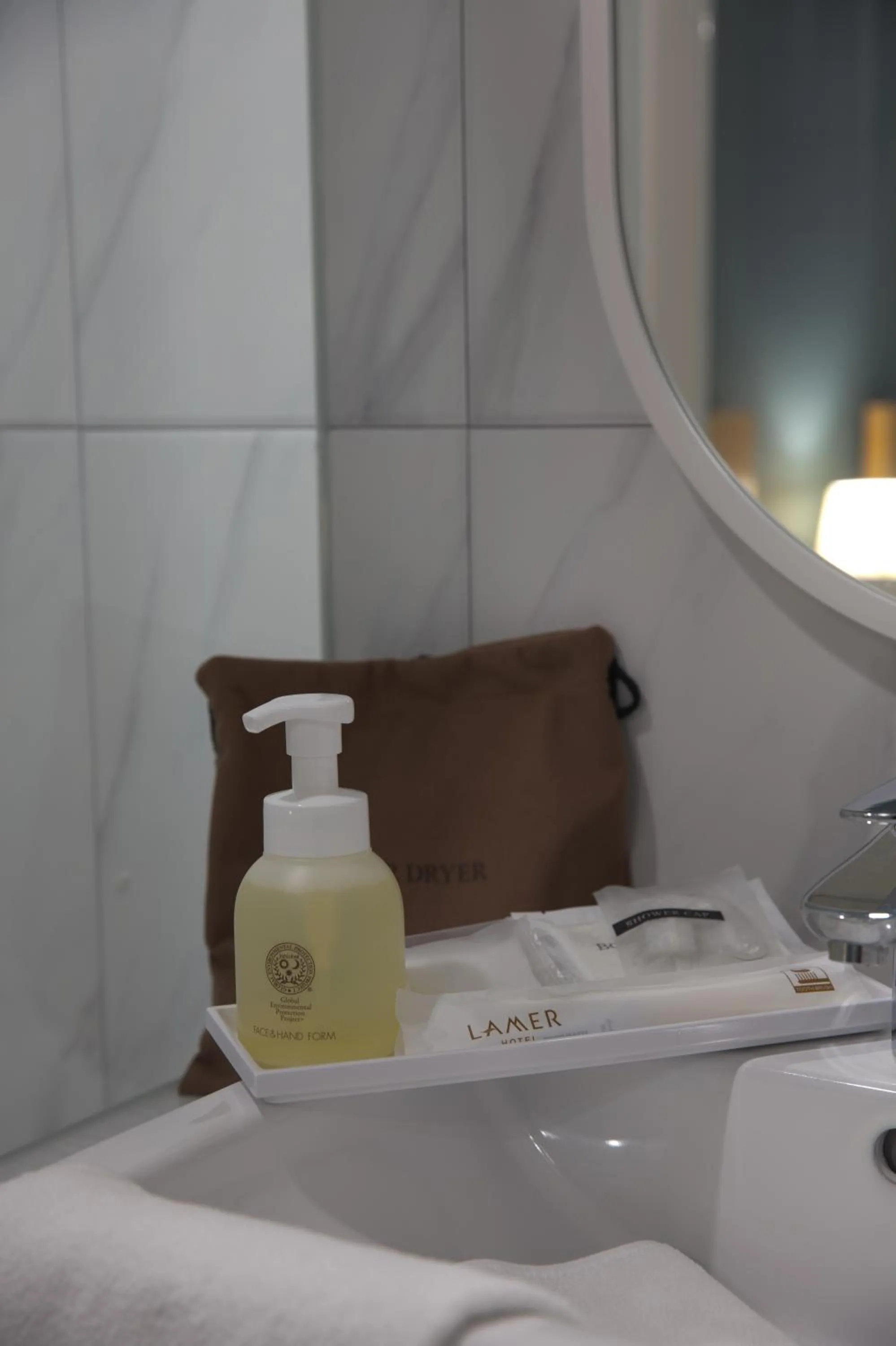 Bathroom in Lamer Hotel