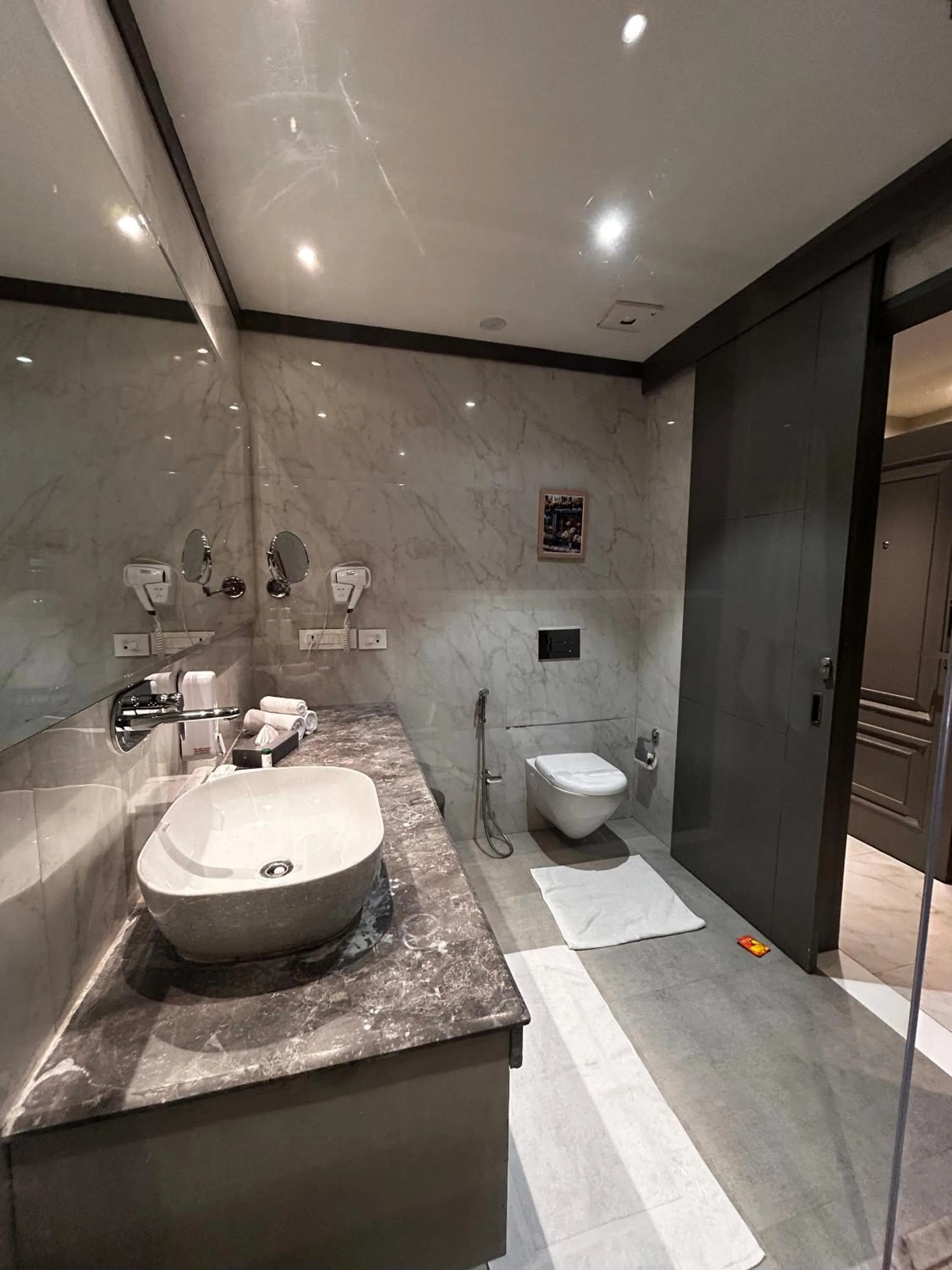 Shower in Vaydantaa - Luxury Boutique Hotel Mussoorie