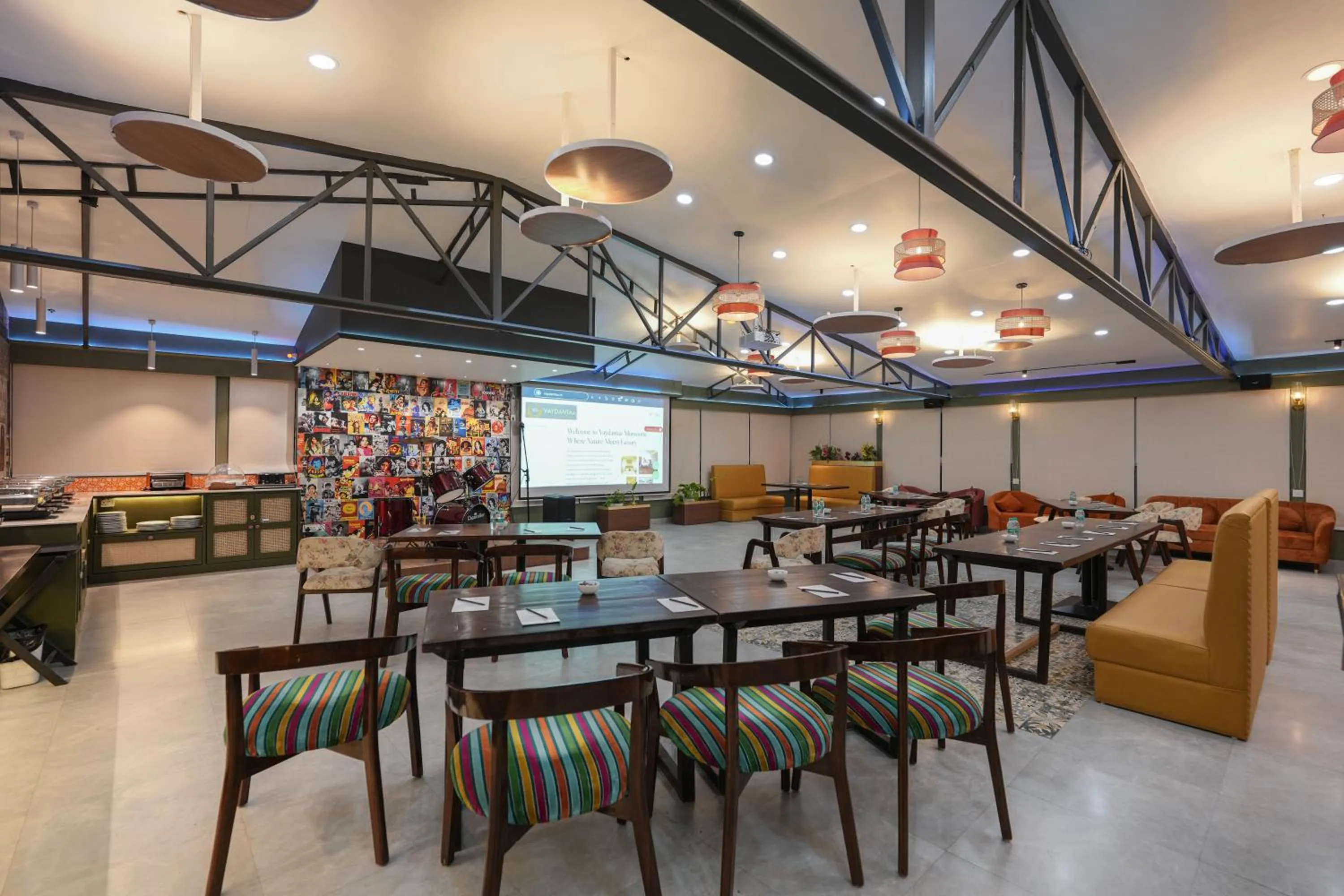 Restaurant/places to eat in Vaydantaa - Luxury Boutique Hotel Mussoorie