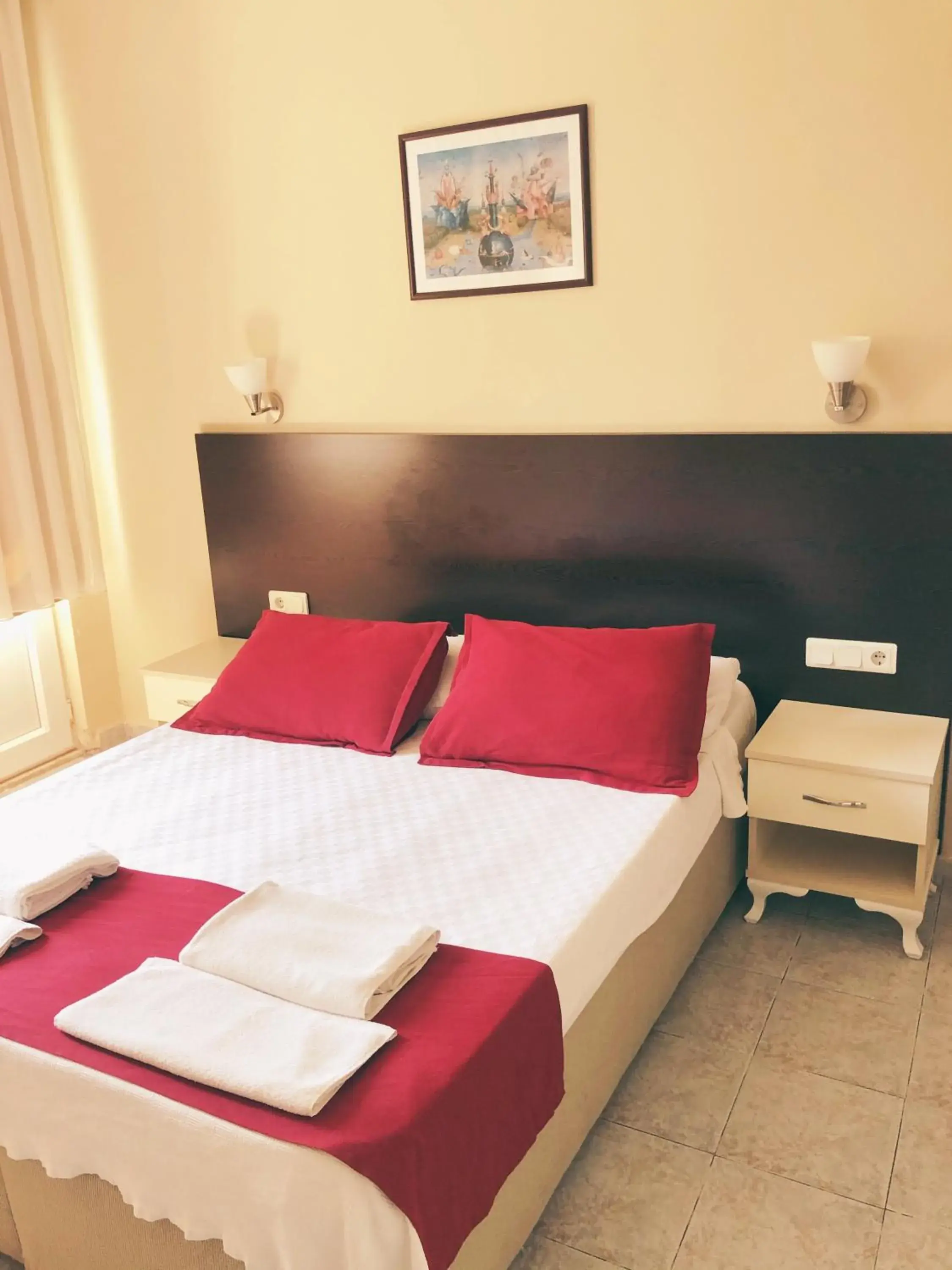 Twin Room in Dove Apart Hotel Twin Room in Dove Apart Hotel