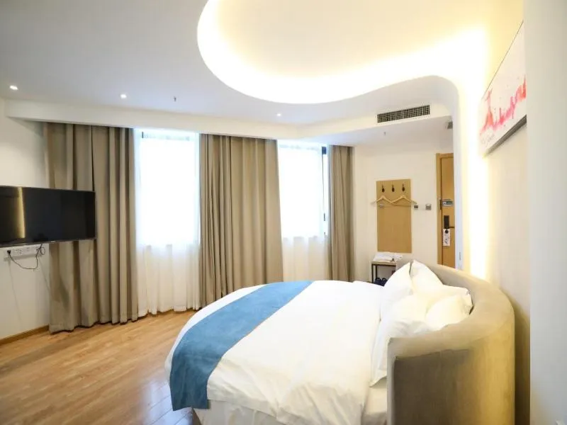 Bed in Shell Xinzheng Airport Port Huaxia Avenue Hotel