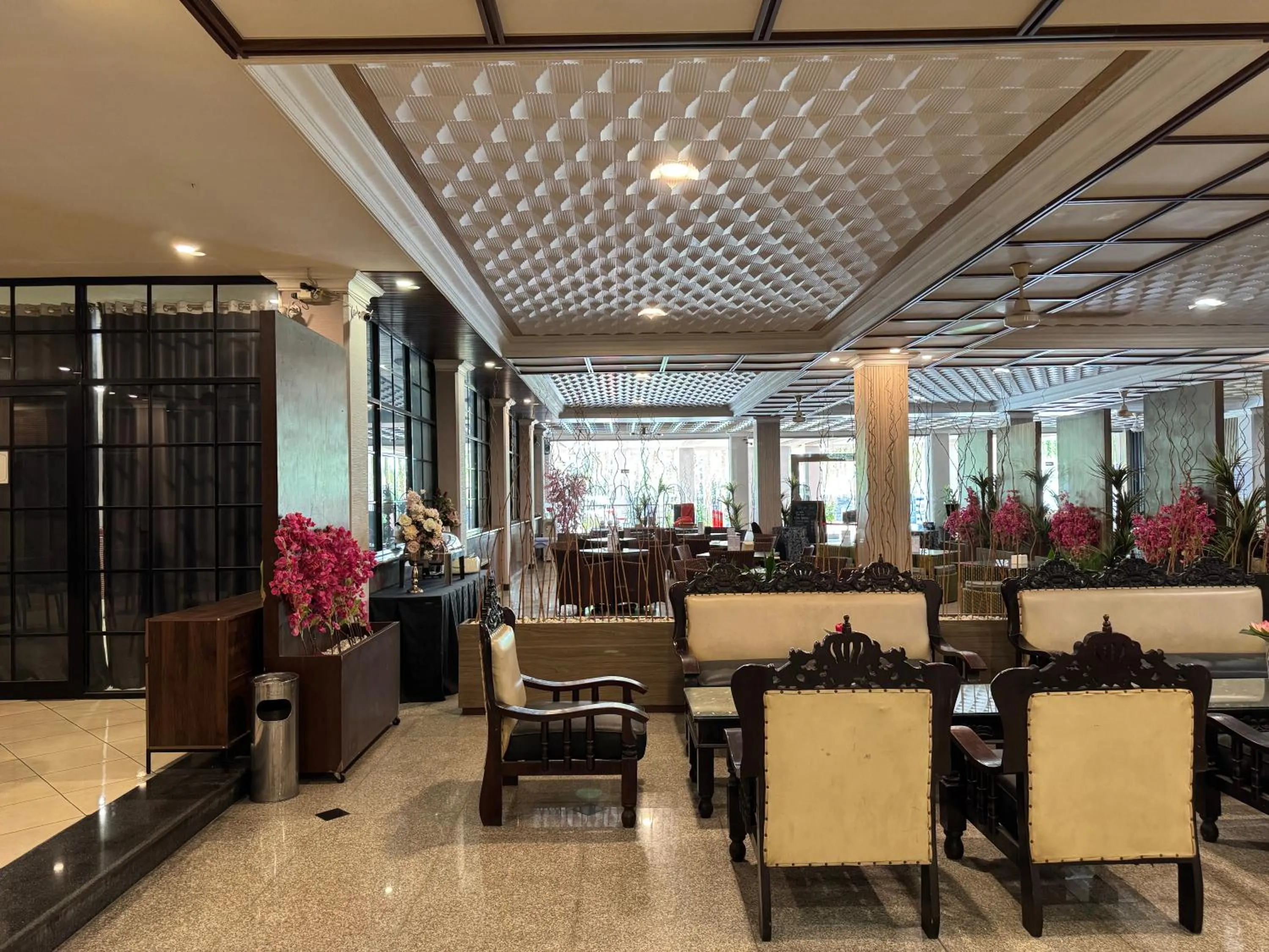 Lobby or reception in Hotel Sinar 1