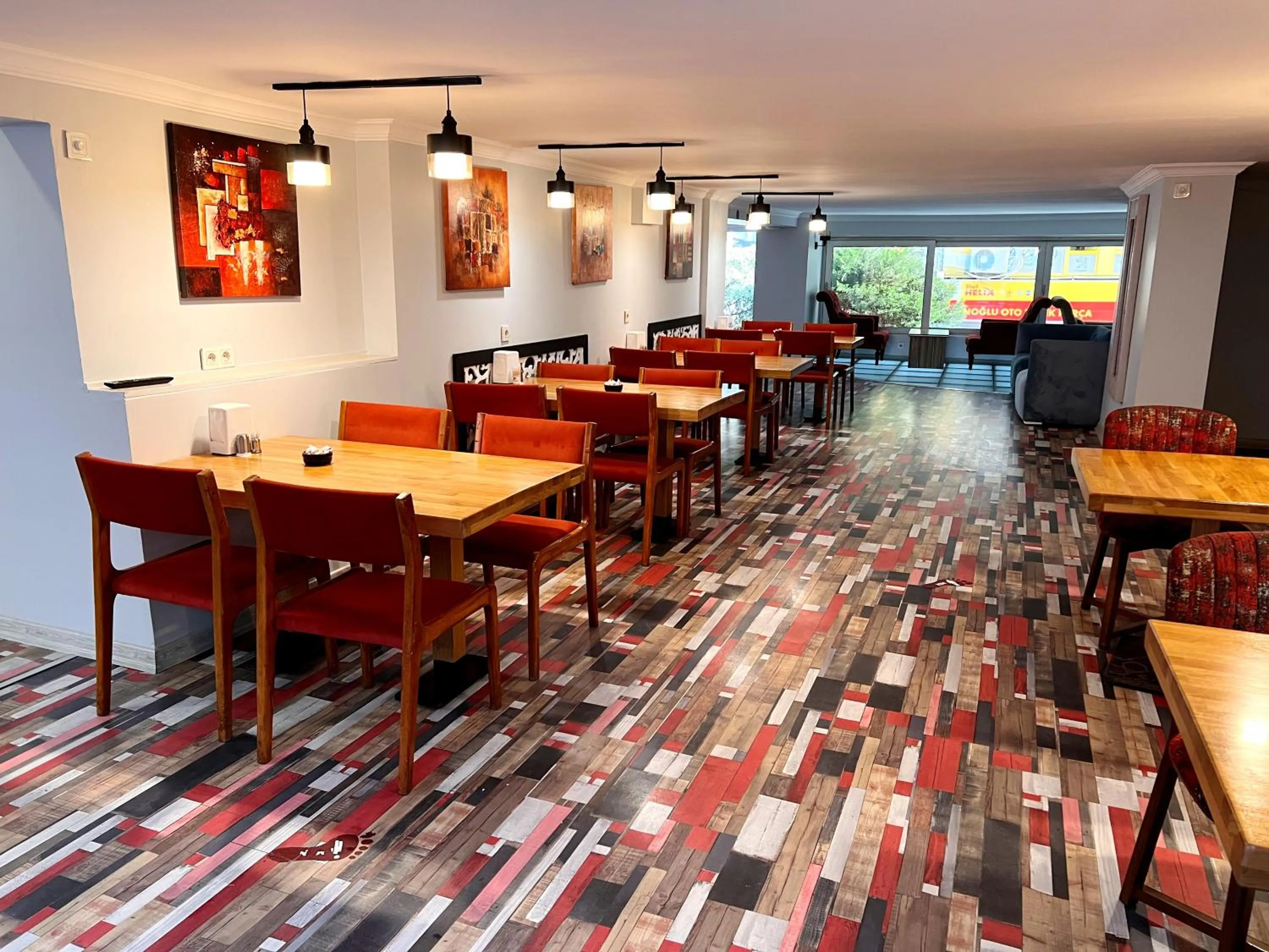 Restaurant/places to eat in Comfort Downtown Istanbul Hotel