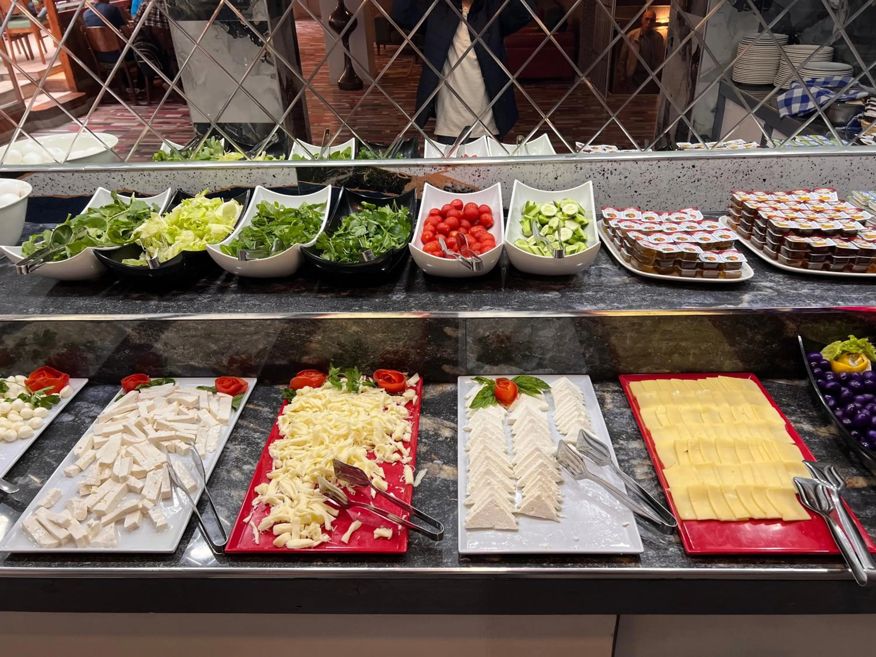 Food and drinks in Comfort Downtown Istanbul Hotel