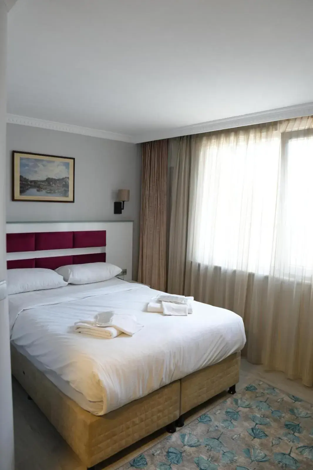 Budget Single Room in Comfort Downtown Istanbul Budget Single Room in Comfort Downtown Istanbul