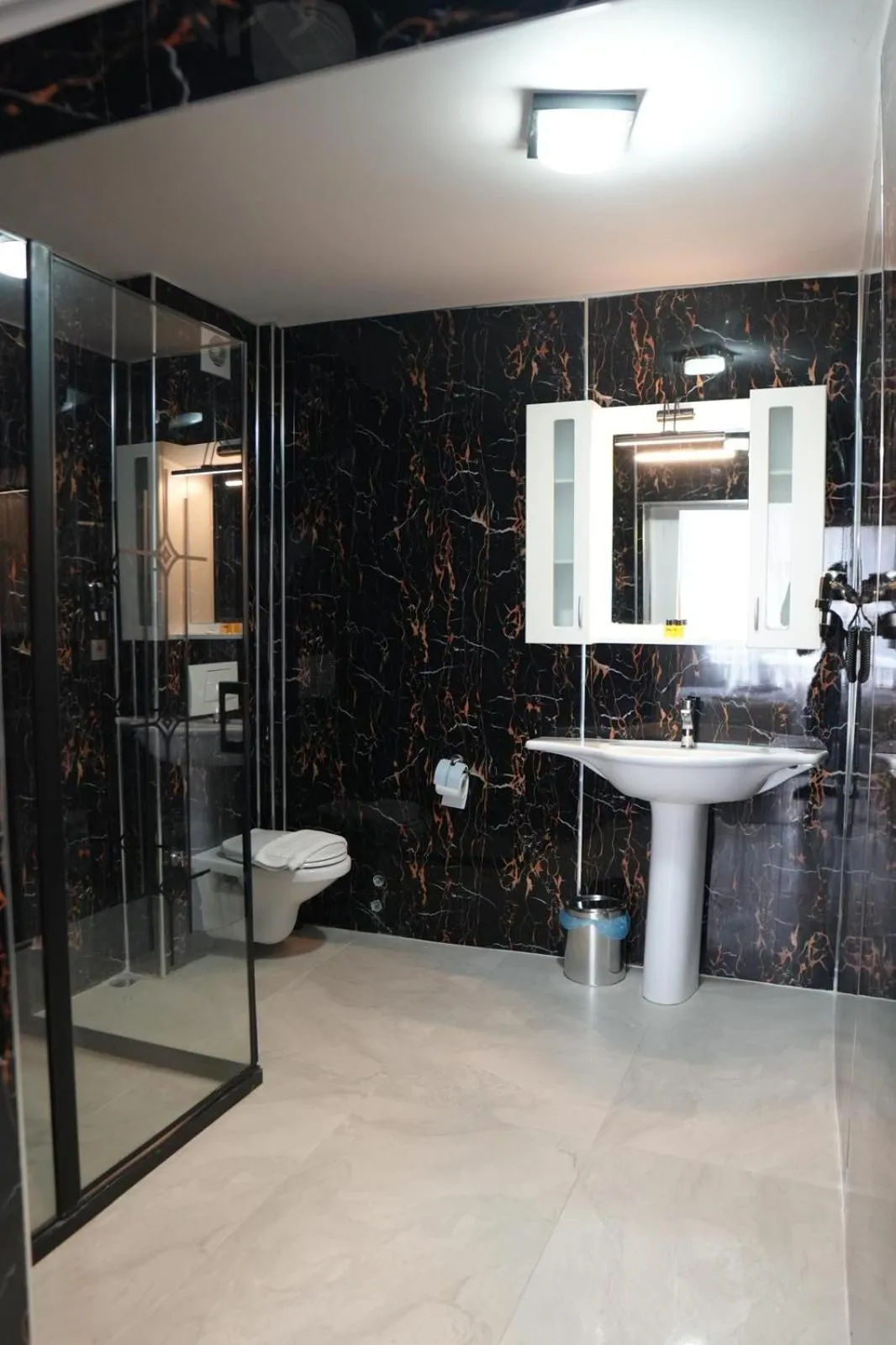 Toilet in Comfort Downtown Istanbul Hotel