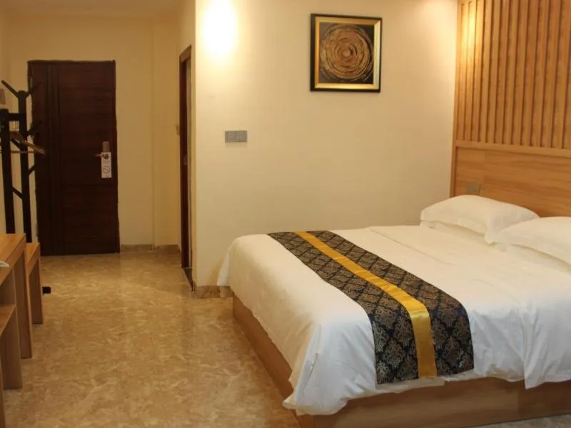 Shell Hainan Ledong County Huangliu Town Bus Station Hotel