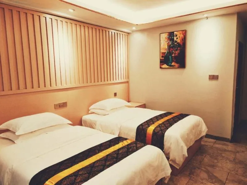 Shell Hainan Ledong County Huangliu Town Bus Station Hotel