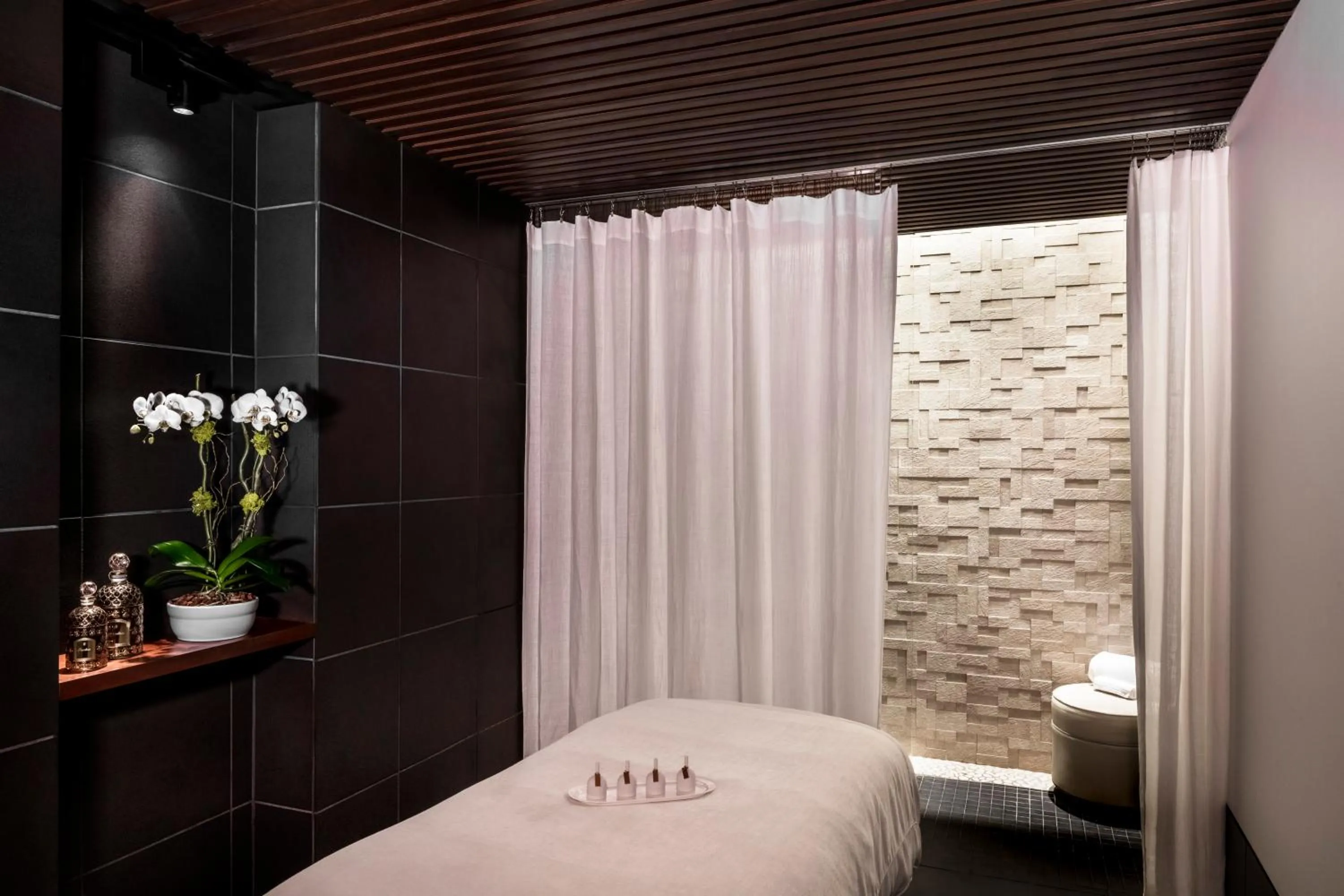 Massage, Bed in The Plaza