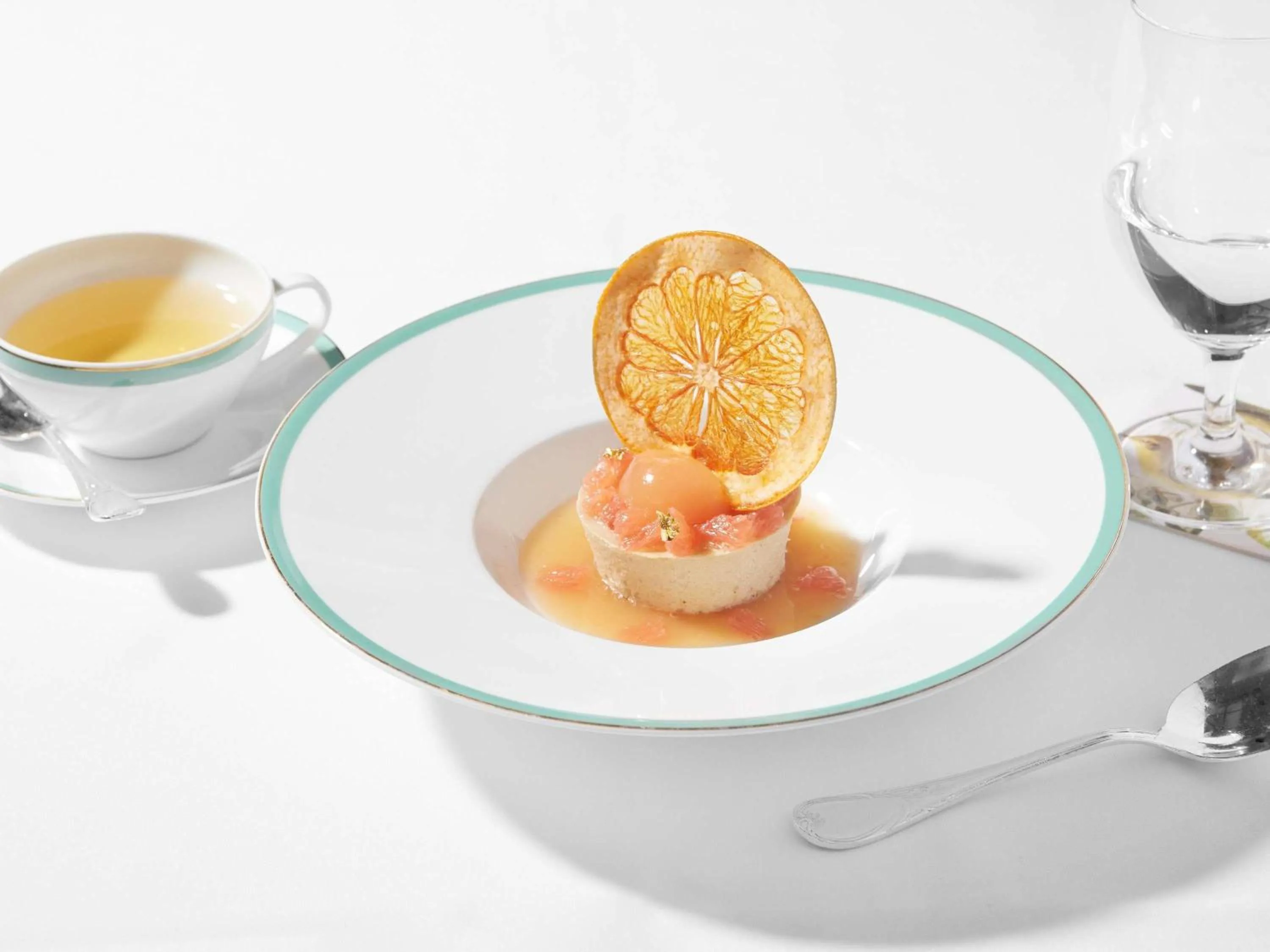 Restaurant/places to eat in The Plaza