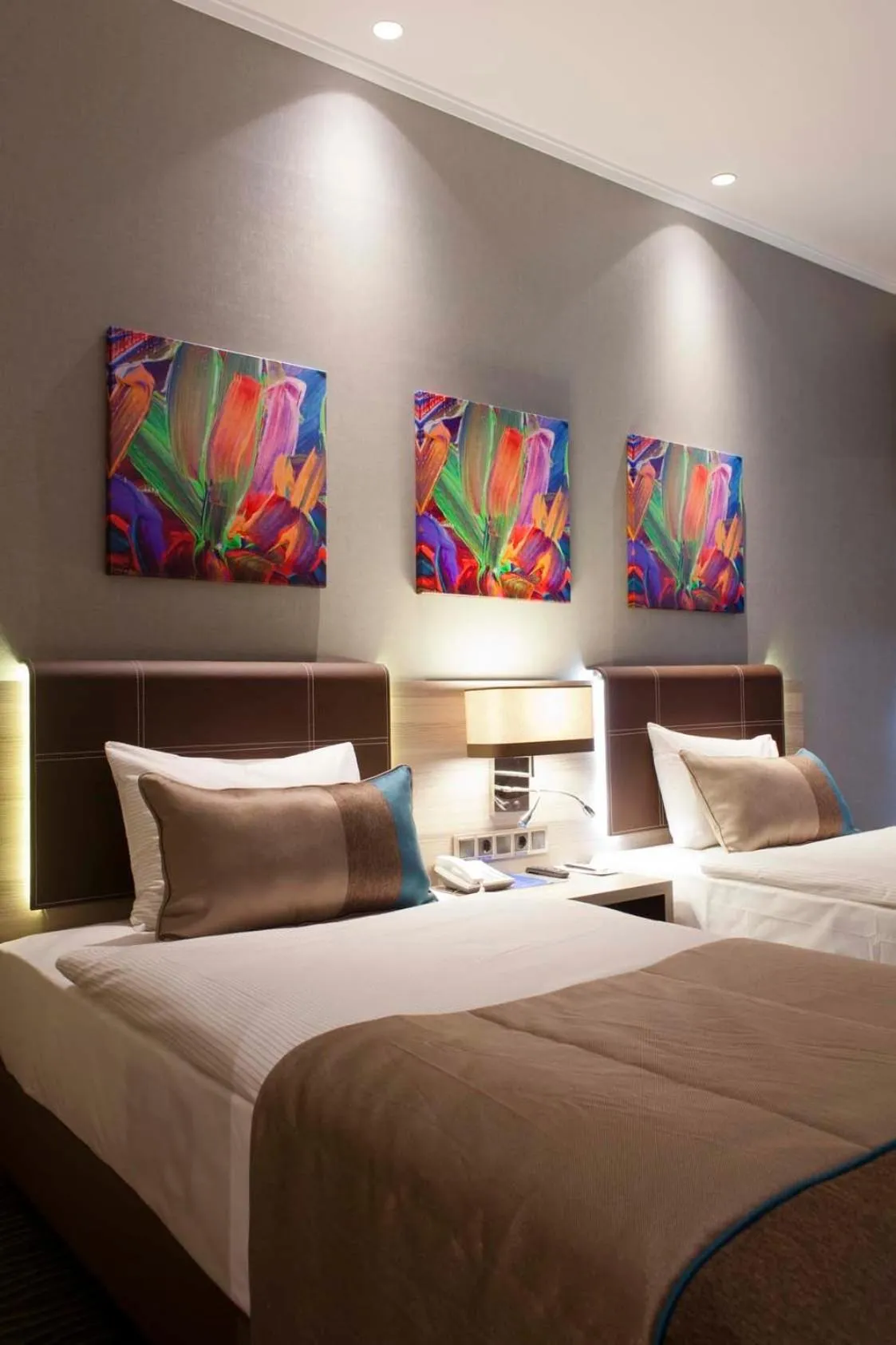 Bed in Ostimpark Business Hotel