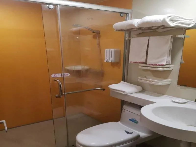 Shell Liaocheng Linqing City Bus Station Hotel