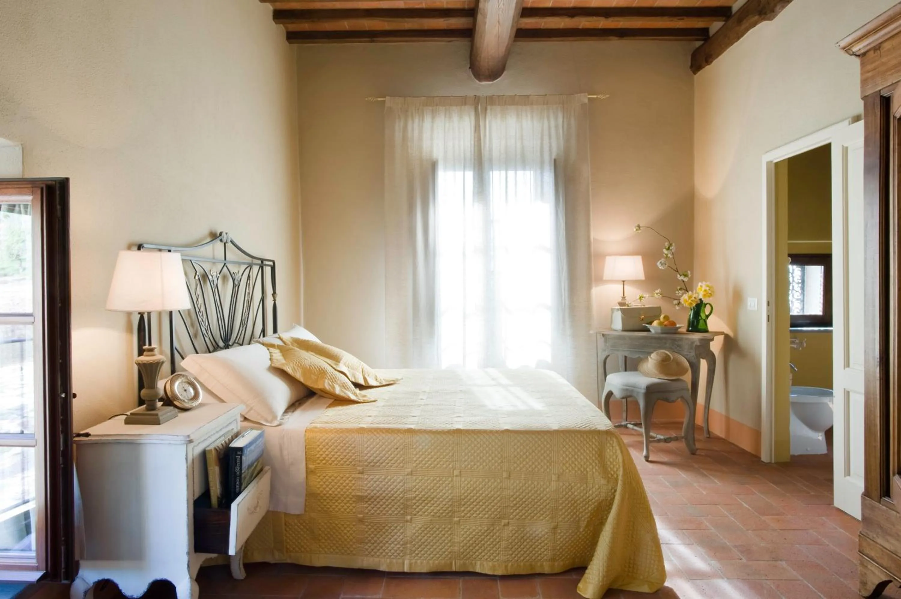Photo of the whole room, Bed in Borgo I Vicelli Adults Only Relais